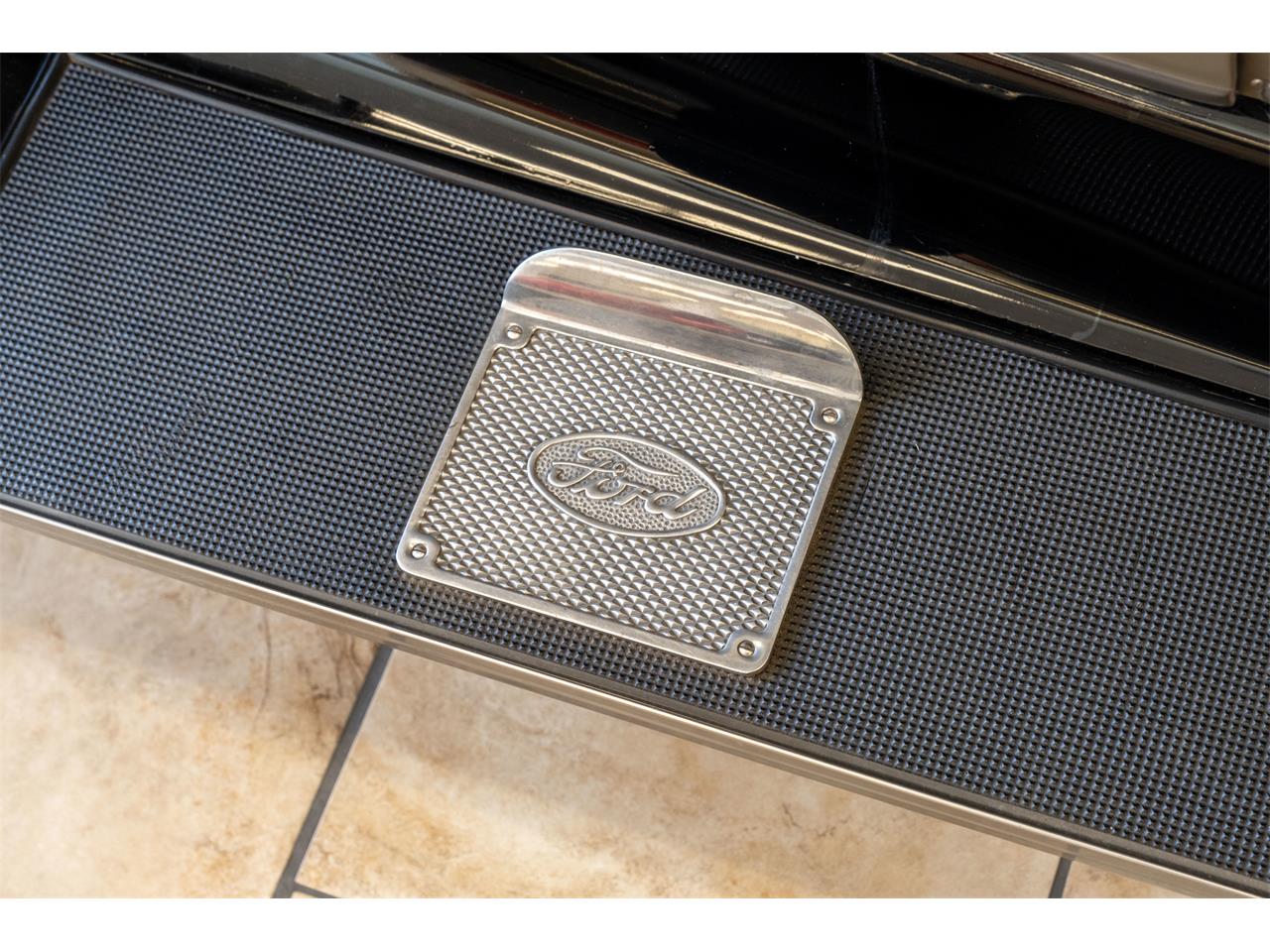 Ford-Model-a-1931-Gray-Black-Brown-14