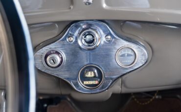 Ford-Model-a-1931-Gray-Black-Brown-7
