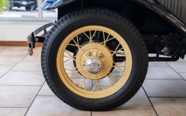 Ford-Model-a-1931-Gray-Black-Brown-8