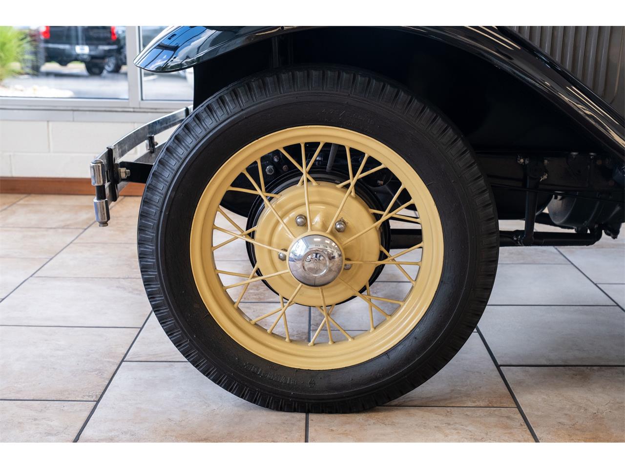 Ford-Model-a-1931-Gray-Black-Brown-8