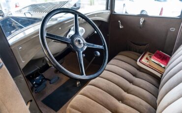 Ford-Model-a-1931-Gray-Black-Brown-9