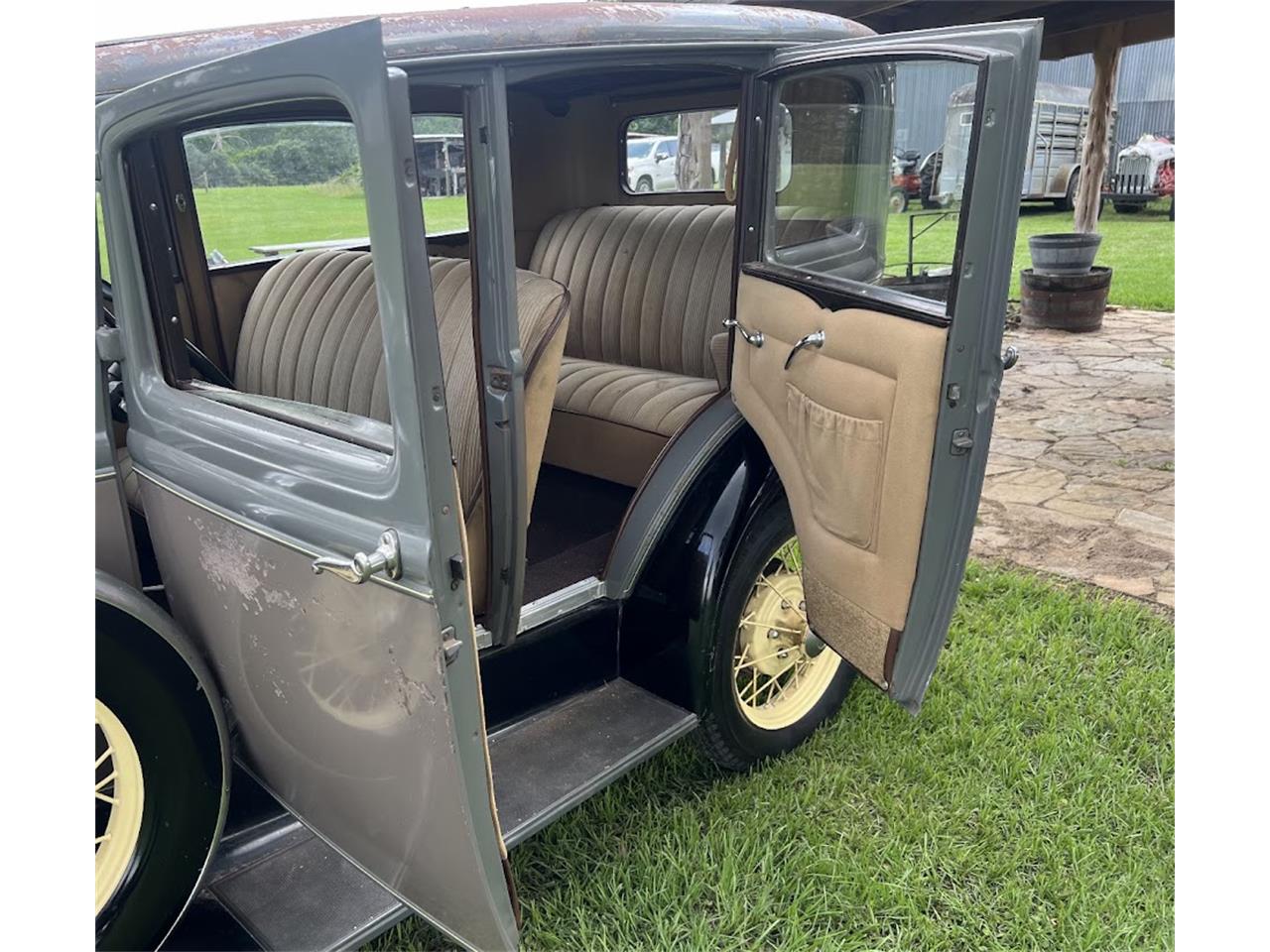 Ford-Model-a-1931-Gray-and-Black-Grey-Mohair-3