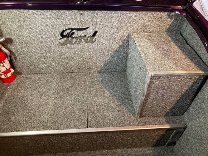 Ford-Model-a-1931-Purple-1