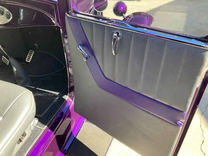 Ford-Model-a-1931-Purple-3
