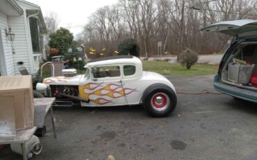 Ford-Model-a-1931-White-4