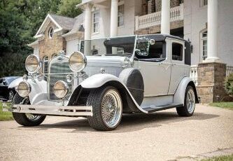Ford-Model-a-1931-White-Black