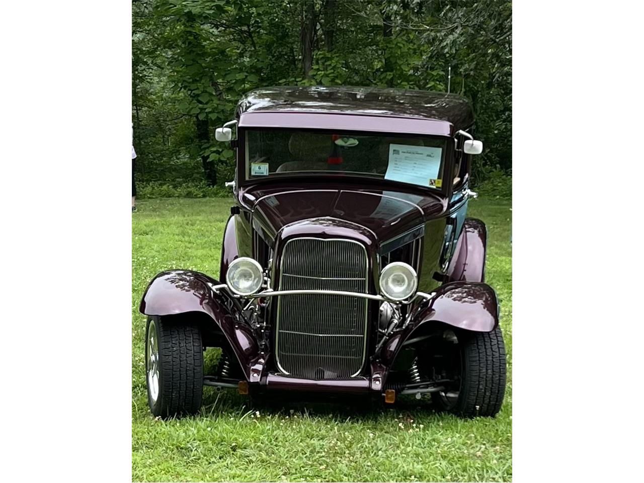 Ford-Model-a-1931-Wild-Berry-Tan-1