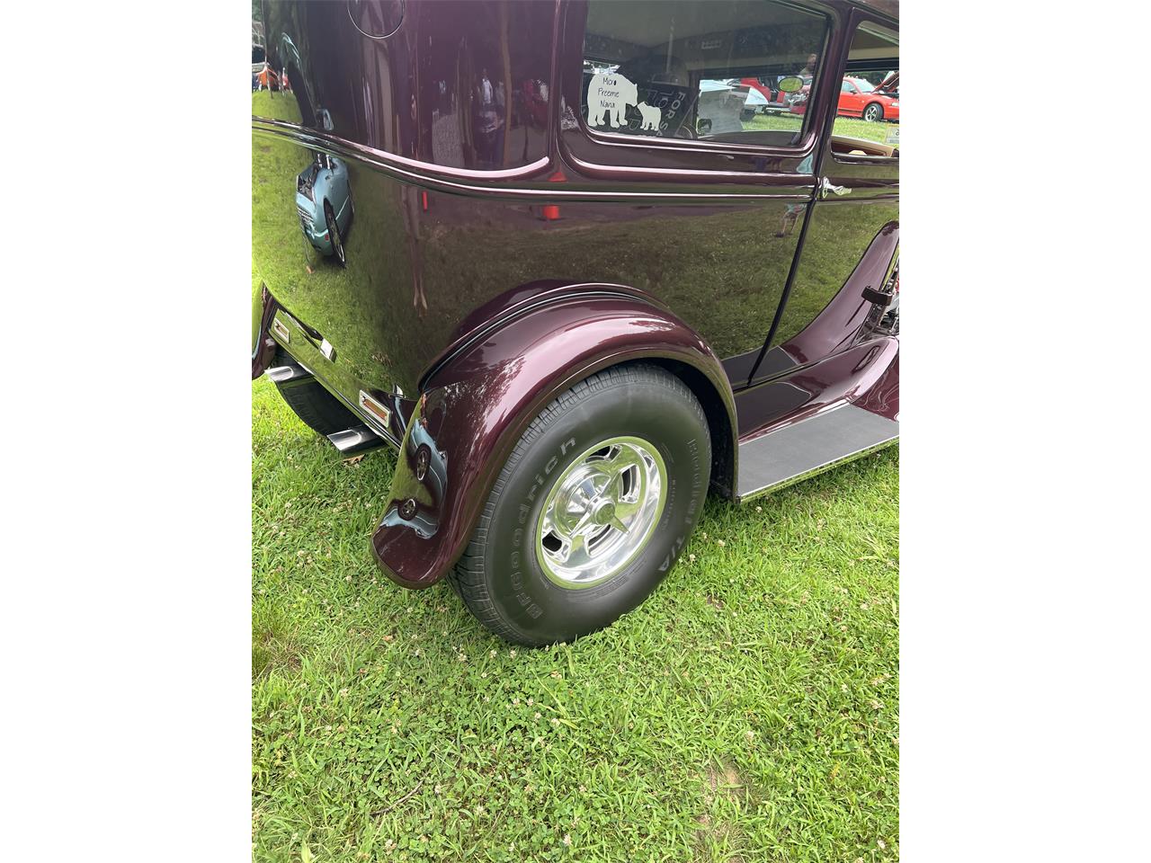 Ford-Model-a-1931-Wild-Berry-Tan-3