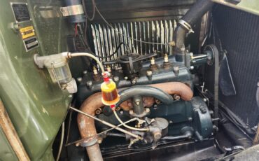 Ford-Model-a-1931-two-tone-green-brown-bedford-cloth-10