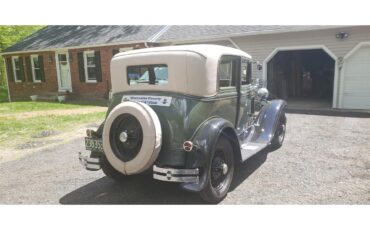 Ford-Model-a-1931-two-tone-green-brown-bedford-cloth-2