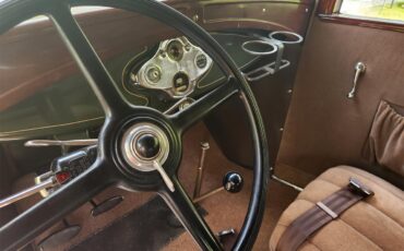 Ford-Model-a-1931-two-tone-green-brown-bedford-cloth-7