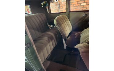 Ford-Model-a-1931-two-tone-green-brown-bedford-cloth-8