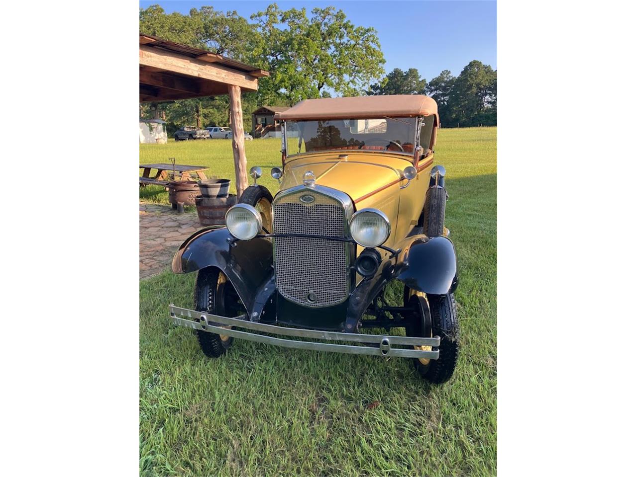 Ford-Model-a-roadster-1931-Yellow-Brown-3