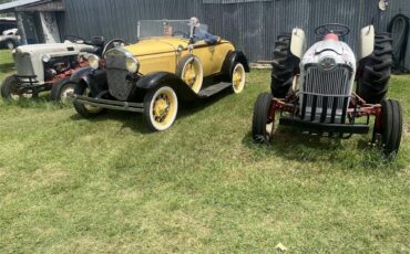 Ford-Model-a-roadster-1931-Yellow-Brown-9