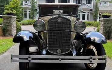 Ford-Model-a-roadster-1931-tan-w-black-fenders-Brown-2