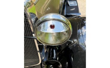 Ford-Model-a-roadster-1931-tan-w-black-fenders-Brown-7