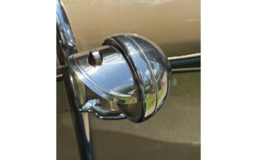 Ford-Model-a-roadster-1931-tan-w-black-fenders-Brown-8