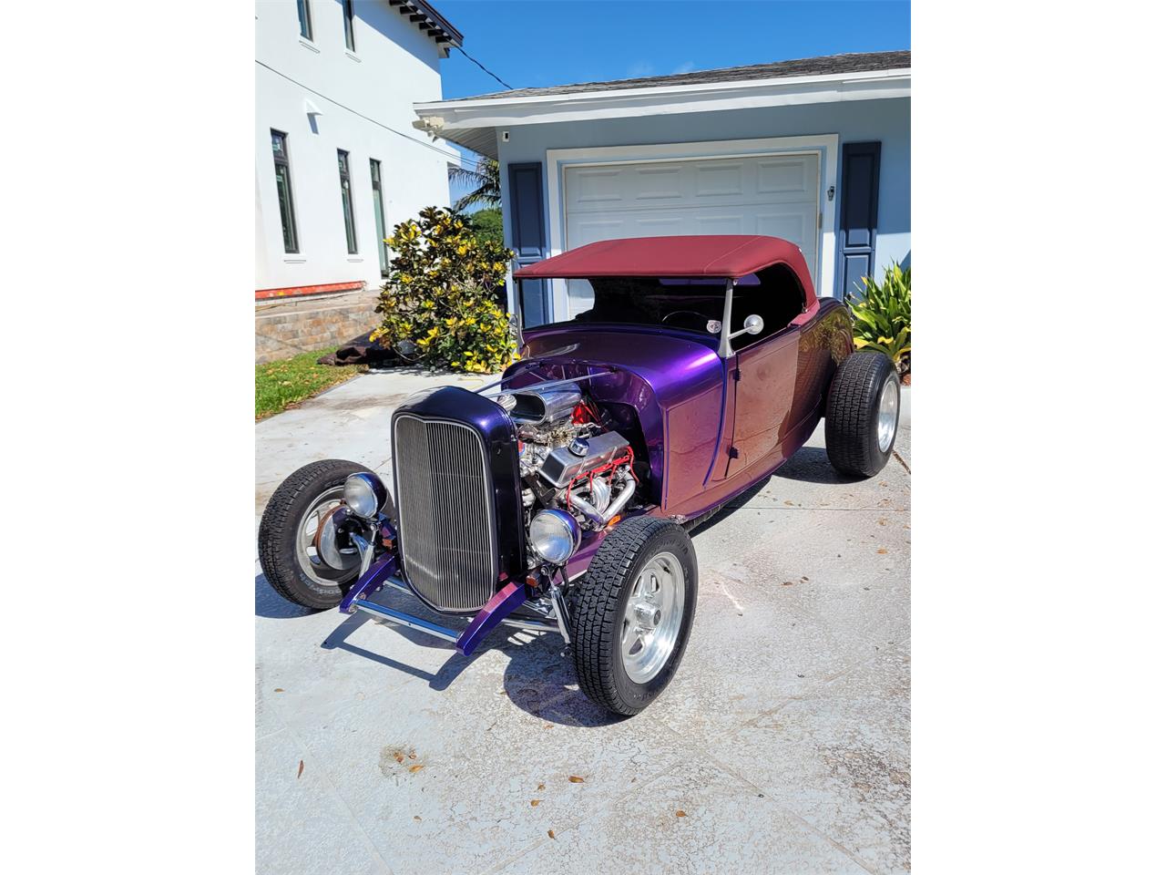 Ford-Model-a-roadster-1932-Chameleon-Red-11