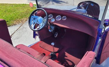 Ford-Model-a-roadster-1932-Chameleon-Red-4