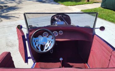 Ford-Model-a-roadster-1932-Chameleon-Red-6