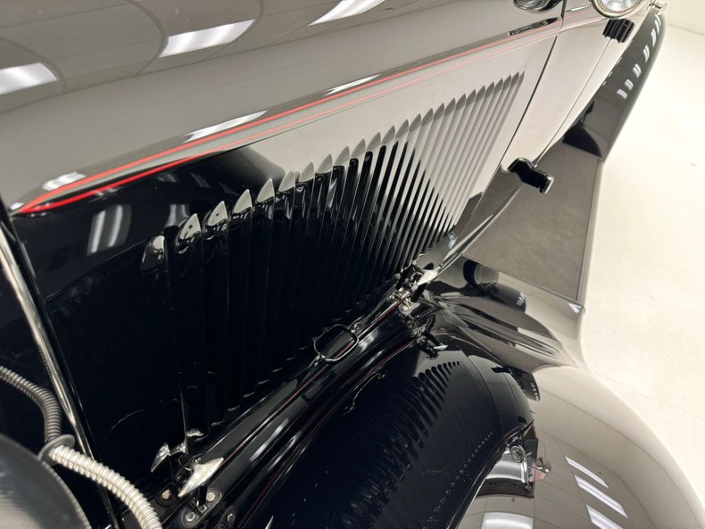 Ford-Model-b-1932-Black-Coffee-15