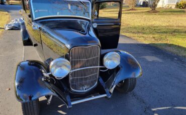 Ford-Model-b-1932-Black-TanBurg-6