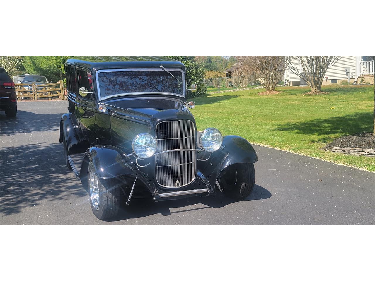 Ford-Model-b-1932-Black-TanBurg-7