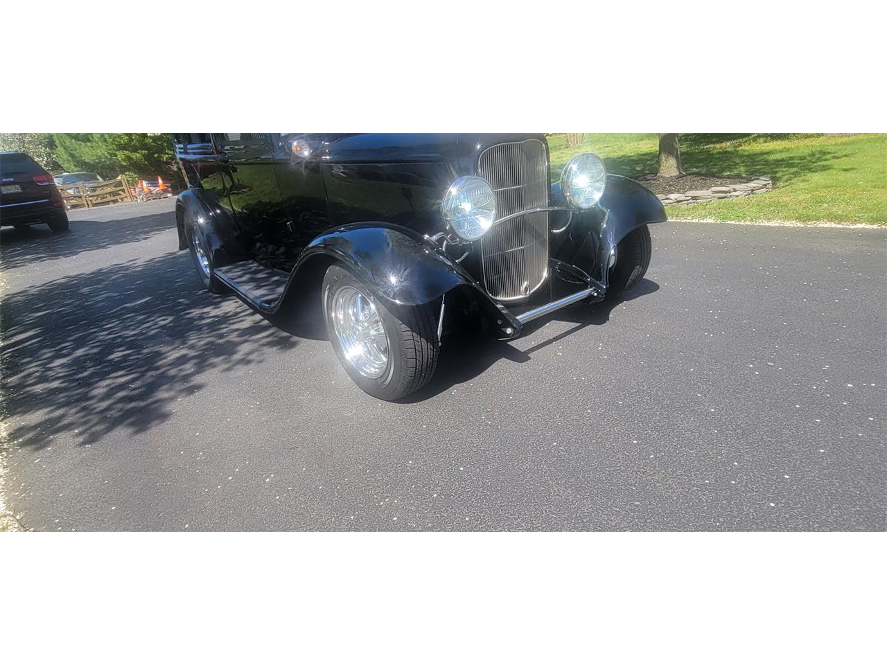 Ford-Model-b-1932-Black-TanBurg-8