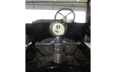 Ford-Model-t-1920-black-black-2