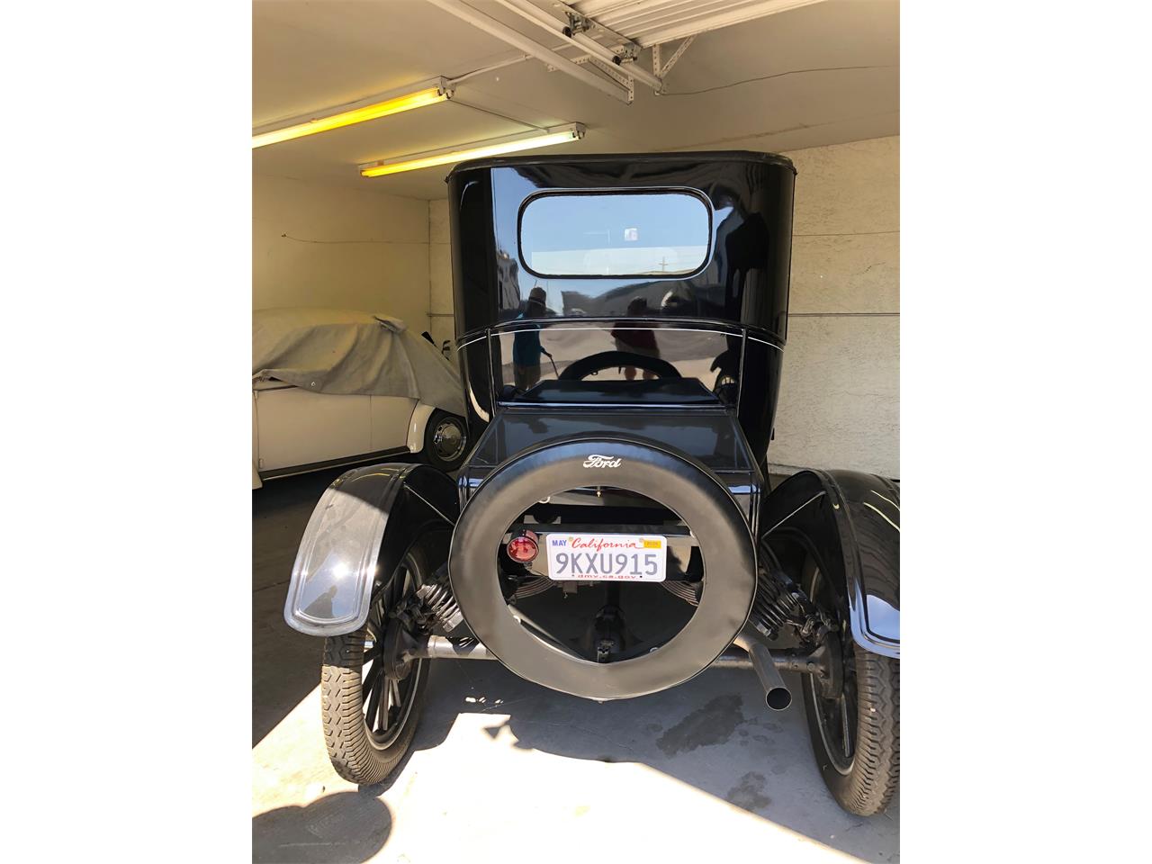 Ford-Model-t-1922-Black-Brown-8