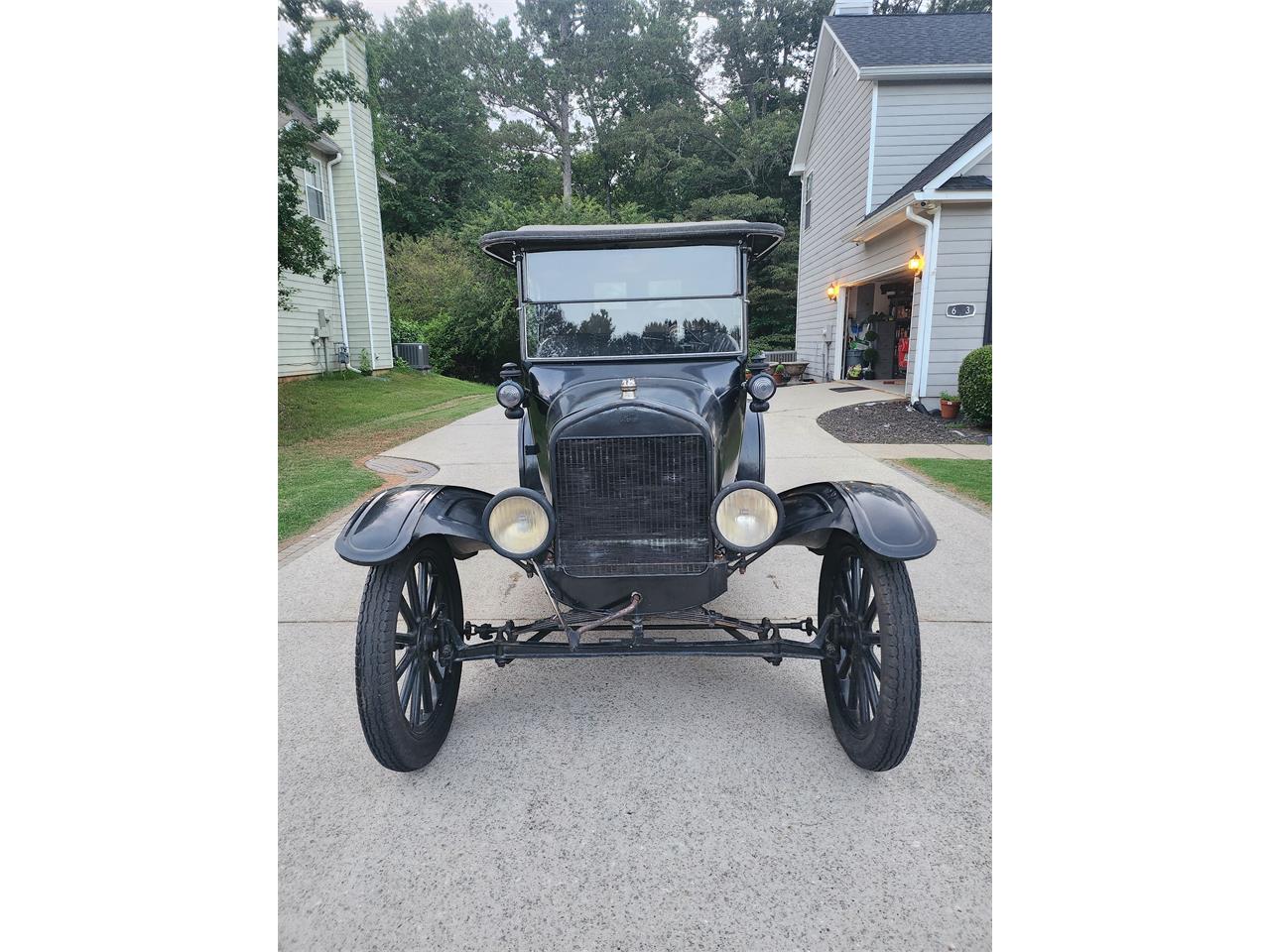 Ford-Model-t-1923-Black-Black-2
