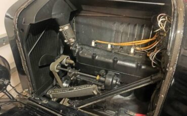 Ford-Model-t-1924-Black-15