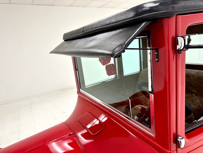 Ford-Model-t-1925-Red-Saddle-12