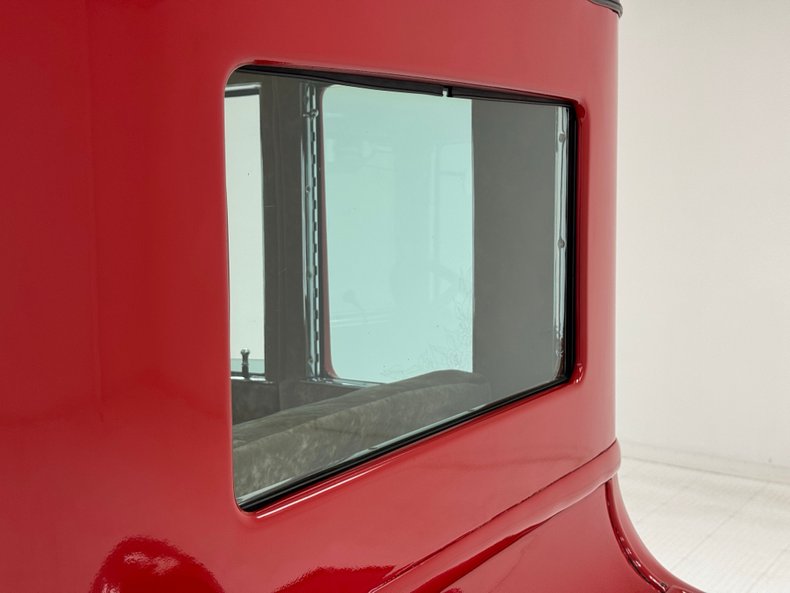 Ford-Model-t-1925-Red-Saddle-16