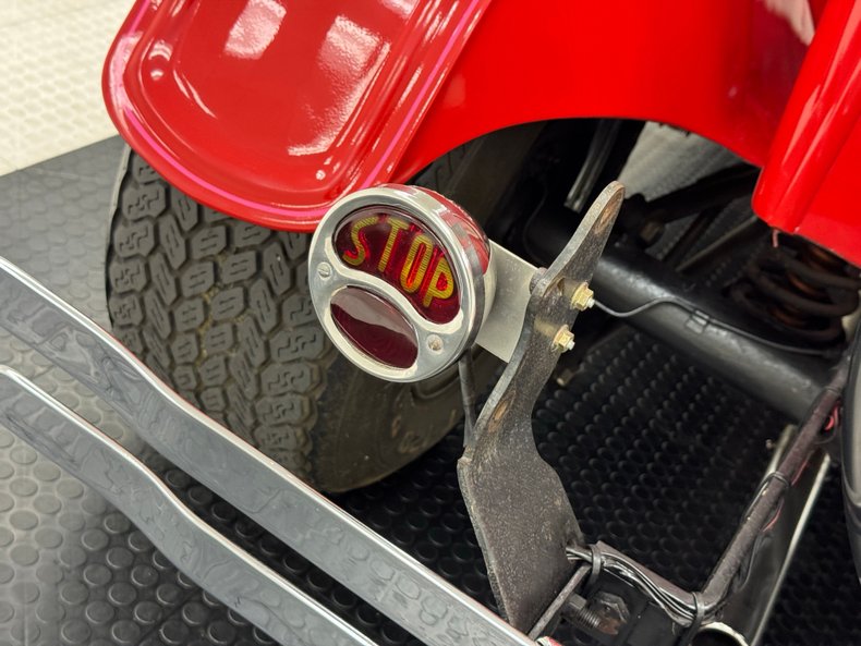 Ford-Model-t-1925-Red-Saddle-17