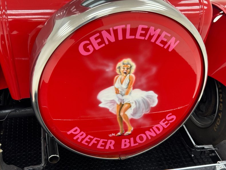 Ford-Model-t-1925-Red-Saddle-18