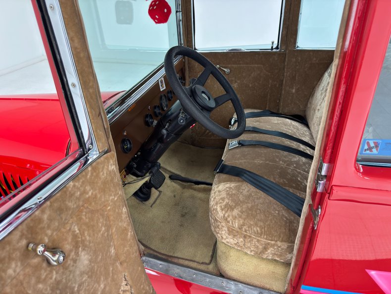 Ford-Model-t-1925-Red-Saddle-31