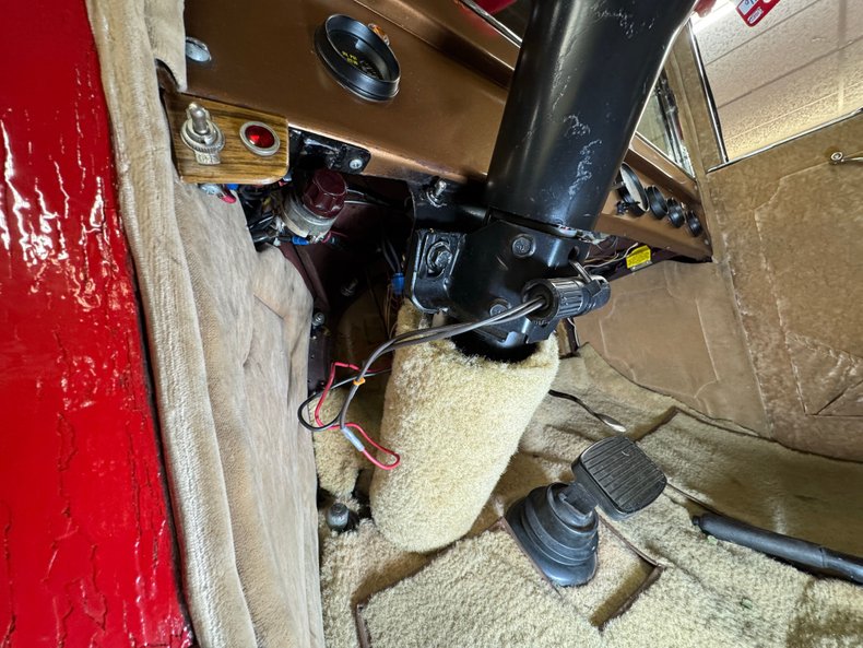Ford-Model-t-1925-Red-Saddle-37
