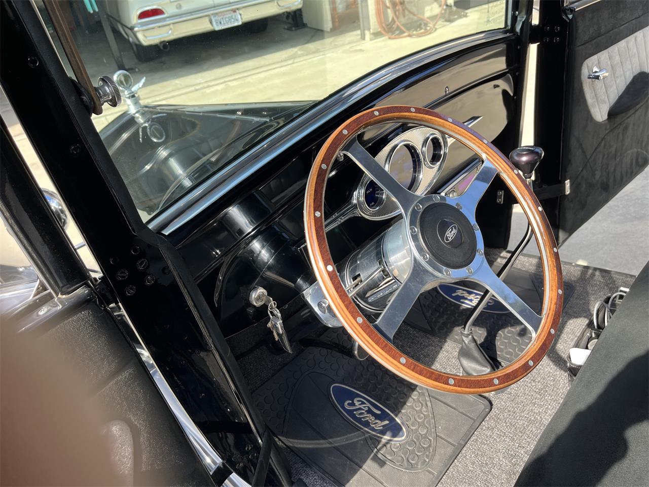 Ford-Model-t-1926-Black-Gray-amp-Black-16