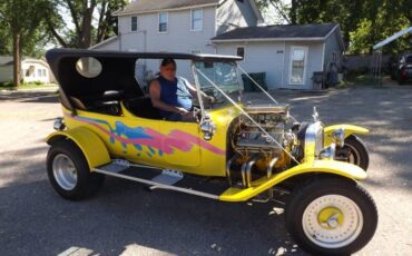 Ford-Model-t-1929-Yellow-1