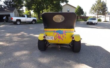 Ford-Model-t-1929-Yellow-4