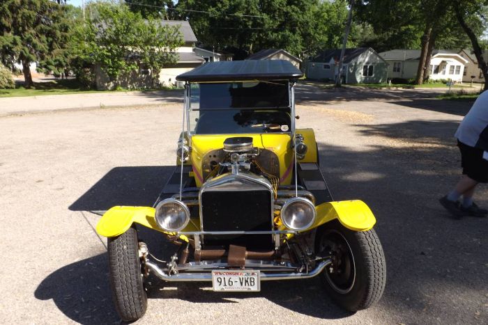 Ford-Model-t-1929-Yellow-6