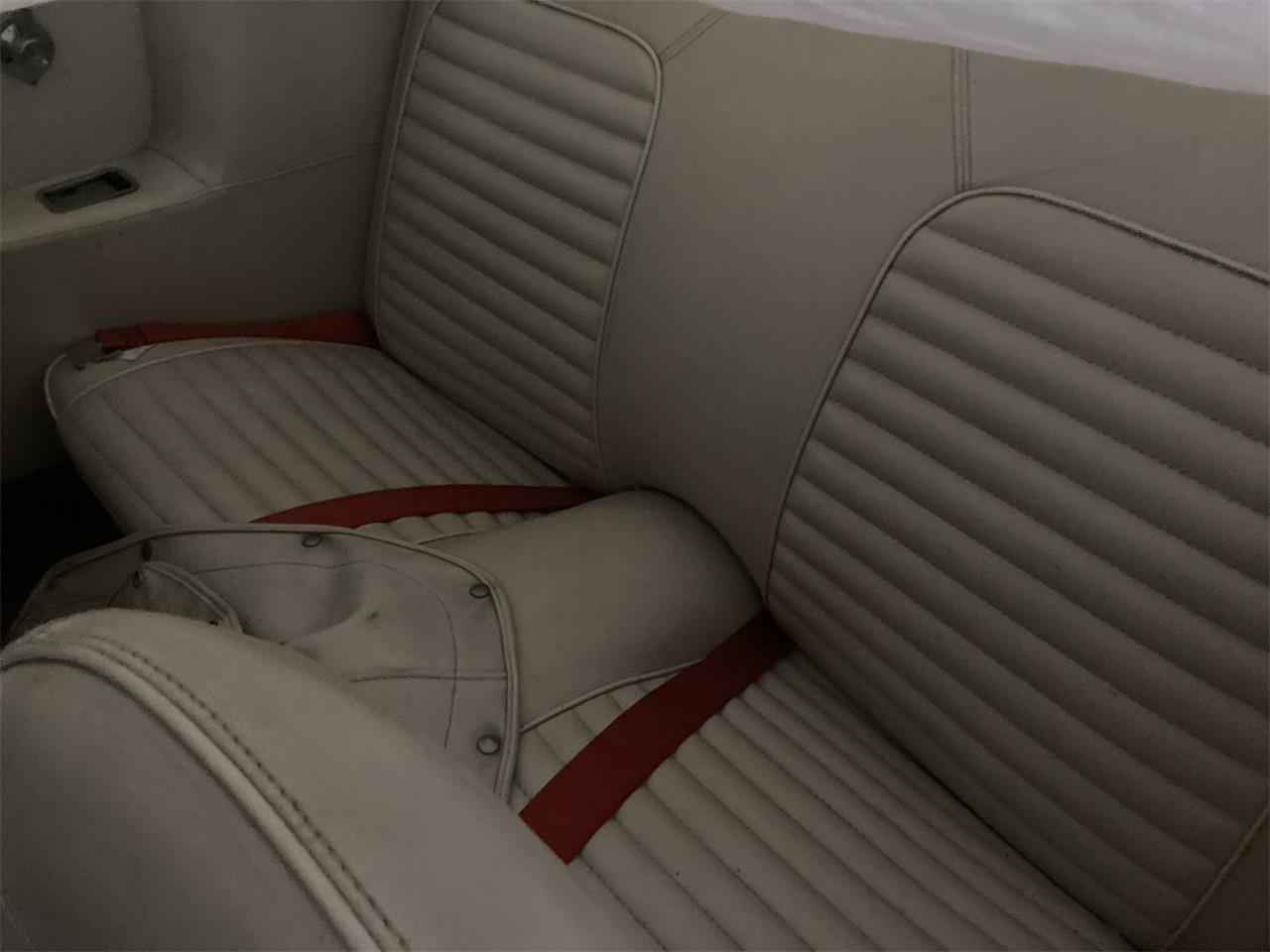 Ford-Mustang-1964-Red-White-13