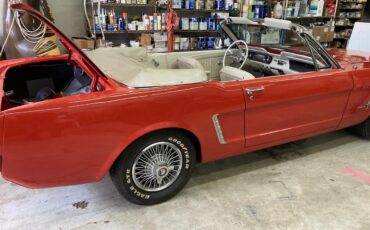 Ford-Mustang-1964-Red-White