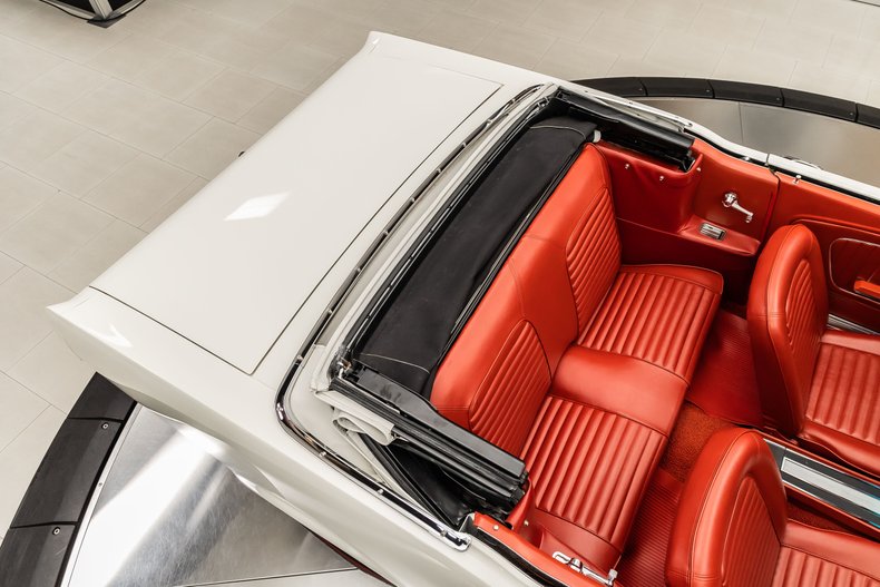 Ford-Mustang-1964-White-Red-41