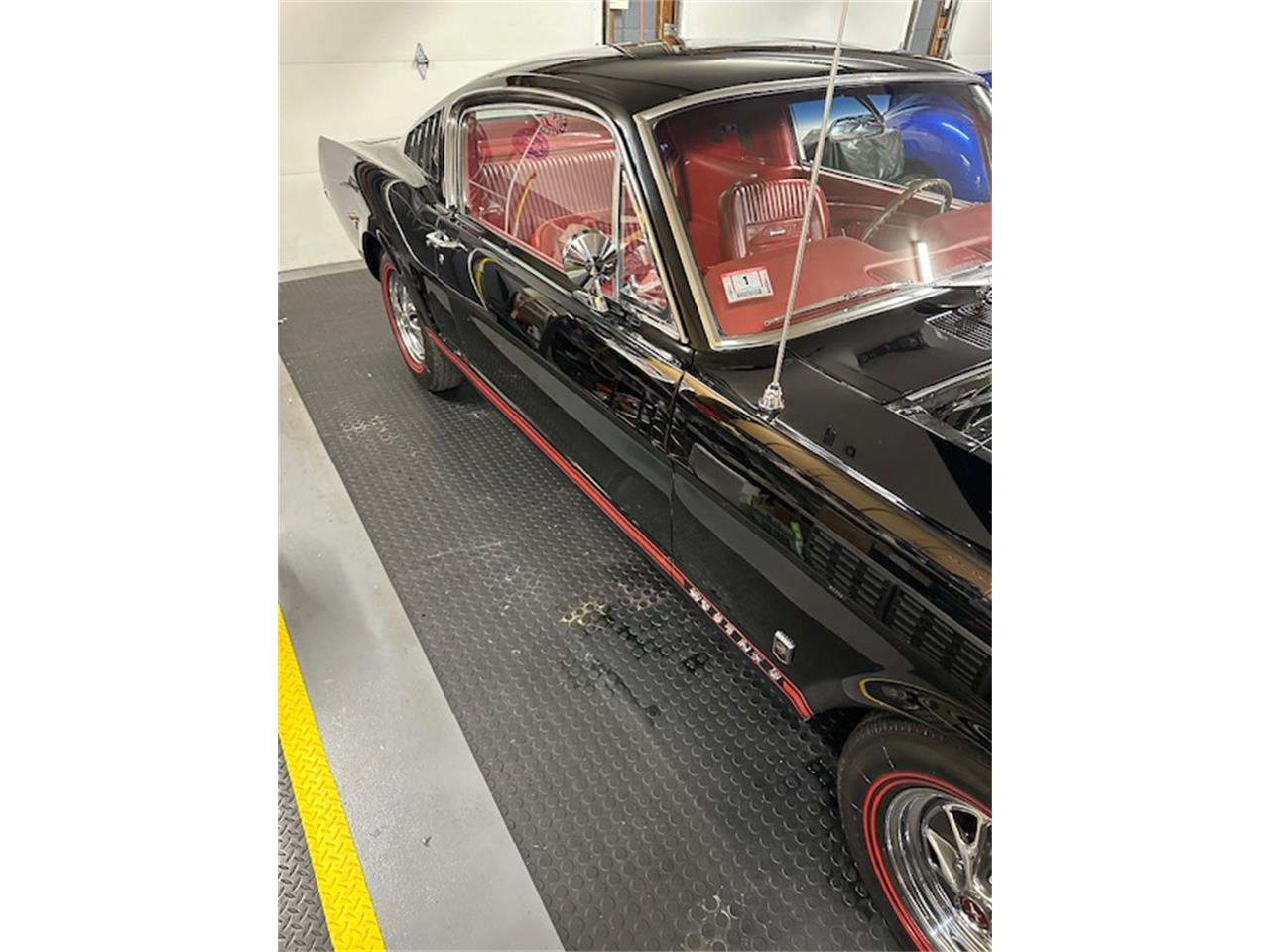 Ford-Mustang-1965-Black-Black-2