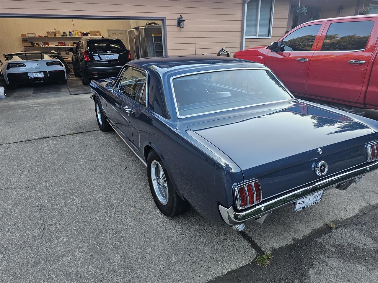 Ford-Mustang-1965-Caspian-blue-Blue-4
