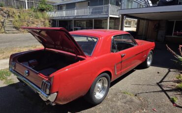 Ford-Mustang-1965-Cherry-Apple-Red-Black-3