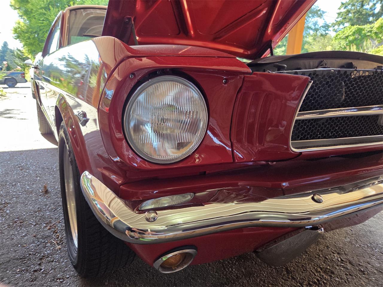 Ford-Mustang-1965-Cherry-Apple-Red-Black-4