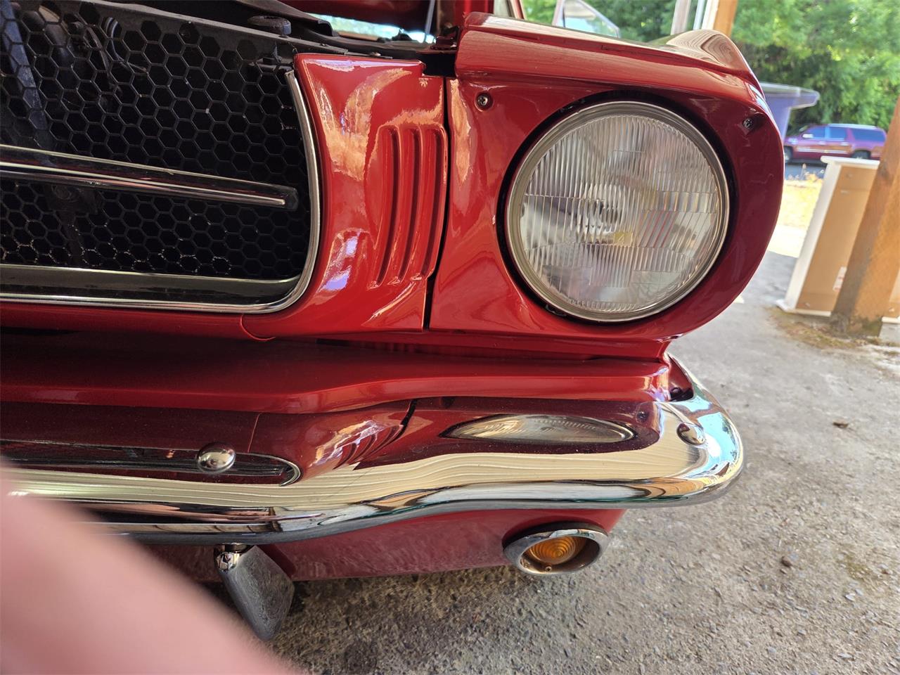 Ford-Mustang-1965-Cherry-Apple-Red-Black-5